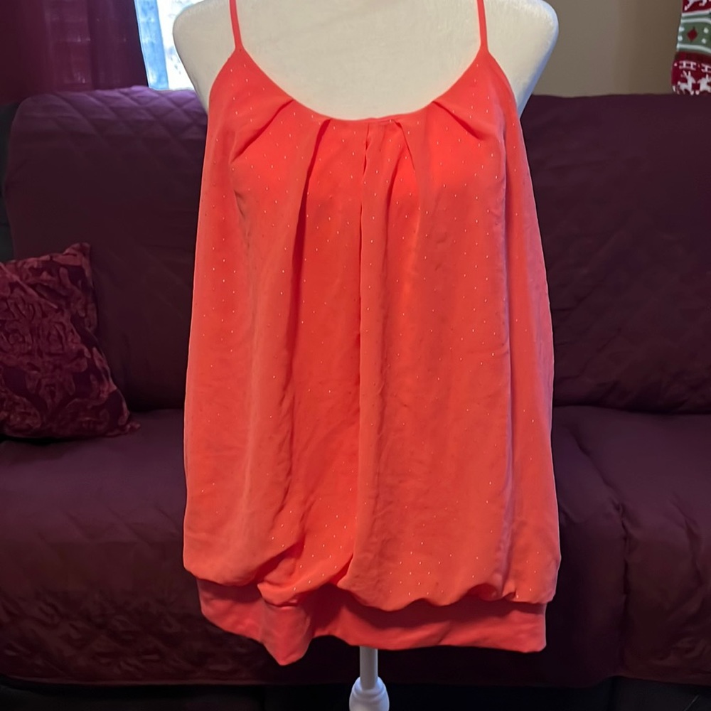 Coral top